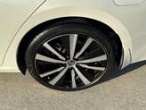 Thumbnail of 2022 Pearl White Tricoat Nissan Altima