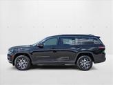 Thumbnail of 2025 Diamond Black Crystal Pearlcoat Jeep Grand Cherokee L