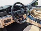 Thumbnail of 2025 Diamond Black Crystal Pearlcoat Jeep Grand Cherokee L