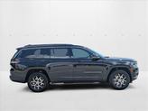 Thumbnail of 2025 Diamond Black Crystal Pearlcoat Jeep Grand Cherokee L