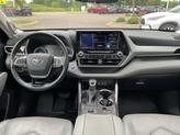 Thumbnail of 2022  Toyota Highlander Hybrid