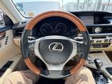 Thumbnail of 2013 White Lexus ES 300h