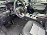 Thumbnail of 2022 Agate Black Metallic Ford Explorer