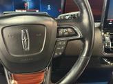 Thumbnail of 2022 Infinite Black Metallic Clearcoat Lincoln Navigator