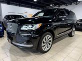 Thumbnail of 2022 Infinite Black Metallic Clearcoat Lincoln Navigator