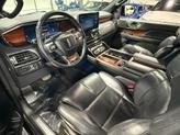 Thumbnail of 2022 Infinite Black Metallic Clearcoat Lincoln Navigator