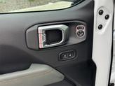 Thumbnail of 2025 Bright White Clearcoat Jeep Gladiator