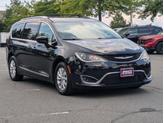 Thumbnail of 2019 Brilliant Black Crystal Pearlcoat Chrysler Pacifica