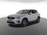 Photo of 2025 Gray Volvo XC40