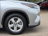 Thumbnail of 2023 Silver Toyota Highlander