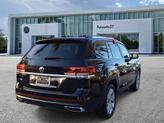 Thumbnail of 2021 Deep Black Pearl Effect Volkswagen Atlas