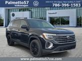 Photo of 2025 Deep Black Pearl Effect Volkswagen Atlas
