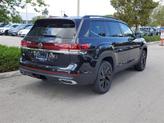 Thumbnail of 2025 Deep Black Pearl Effect Volkswagen Atlas