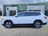 Thumbnail of 2025 Pure White Volkswagen Atlas