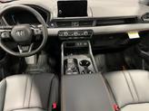 Thumbnail of 2025 Lunar Silver Metallic Honda Pilot
