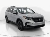 Thumbnail of 2022 Lunar Silver Metallic Honda Pilot