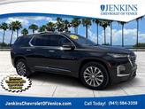 Photo of 2023 Mosaic Black Metallic Chevrolet Traverse