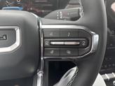 Thumbnail of 2026 Glacier White Tricoat GMC Acadia