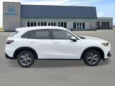 Thumbnail of 2026 Platinum White Pearl Honda HR-V