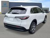 Thumbnail of 2026 Platinum White Pearl Honda HR-V