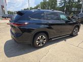Thumbnail of 2025 Midnight Black Metallic Toyota Highlander Hybrid