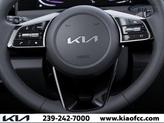 Thumbnail of 2025 White / Black Kia Seltos