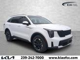 Photo of 2025 Glacial White Pearl Kia Sorento