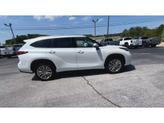 Thumbnail of 2023 Wind Chill Pearl Toyota Highlander