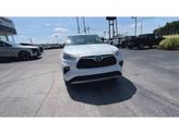 Thumbnail of 2023 Wind Chill Pearl Toyota Highlander