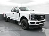 Photo of 2025 Oxford White Ford F-350