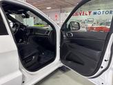 Thumbnail of 2019 Bright White Clearcoat Jeep Grand Cherokee