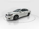 Thumbnail of 2018 Pearl White Nissan Altima