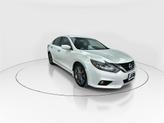 Thumbnail of 2018 Pearl White Nissan Altima