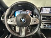Thumbnail of 2022 Black Sapphire Metallic BMW 750