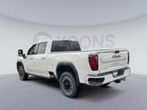 Thumbnail of 2025 White Frost Tricoat GMC Sierra 2500