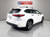 Thumbnail of 2021 White Toyota Highlander
