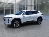 Thumbnail of 2025 Summit White Chevrolet Trax