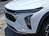 Thumbnail of 2025 Summit White Chevrolet Trax