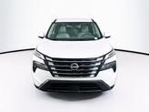 Thumbnail of 2025 Everest White Pearl Nissan Rogue