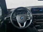 Thumbnail of 2018 Alpine White BMW 530e