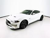 Thumbnail of 2022 Oxford White Ford Mustang