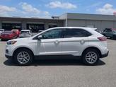 Thumbnail of 2022 Oxford White Ford Edge