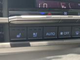 Thumbnail of 2022 White Toyota Sienna