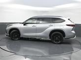 Thumbnail of 2024 Celestial Silver Metallic Toyota Highlander