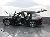 Thumbnail of 2022 Black Sapphire Metallic BMW X7