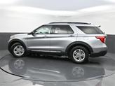 Thumbnail of 2024 Iconic Silver Metallic Ford Explorer