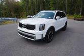 Thumbnail of 2024 Glacial White Pearl Kia Telluride