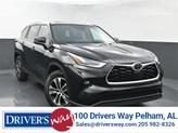Photo of 2021 Midnight Black Metallic Toyota Highlander