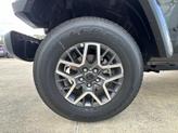 Thumbnail of 2025 Granite Crystal Clearcoat Metallic Jeep Wrangler