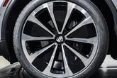 Thumbnail of 2024 Dolomite Silver Metallic Porsche Macan